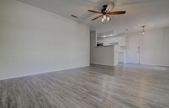 Building Photo - 5301 Indio Cir