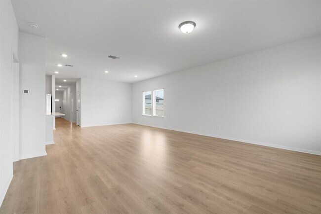 Building Photo - 104 Boondoggle Rdg