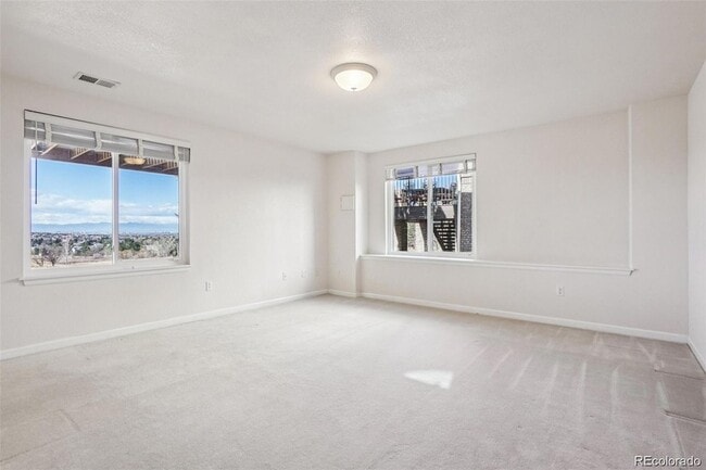 Building Photo - 6333 S Sicily Way