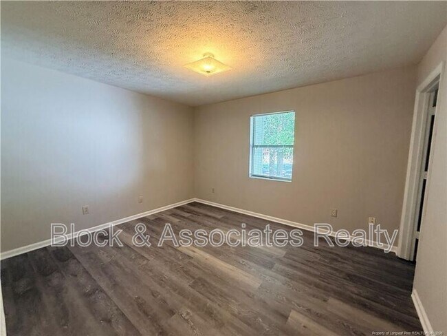 Building Photo - 4075 Professional Dr