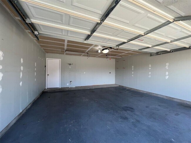 Building Photo - 116 Remington Dr