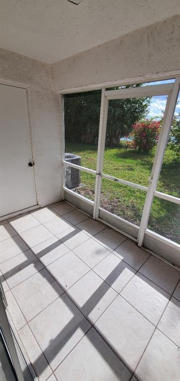 Building Photo - 14388 Island Cove Dr