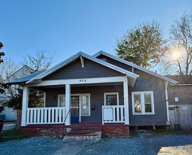 Building Photo - 426 General Mouton Ave