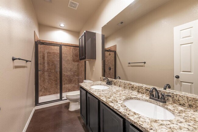 Building Photo - 424 Jack Rabbit Ln