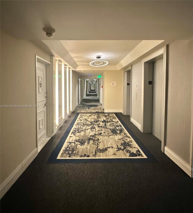 Building Photo - 5161 Collins Ave