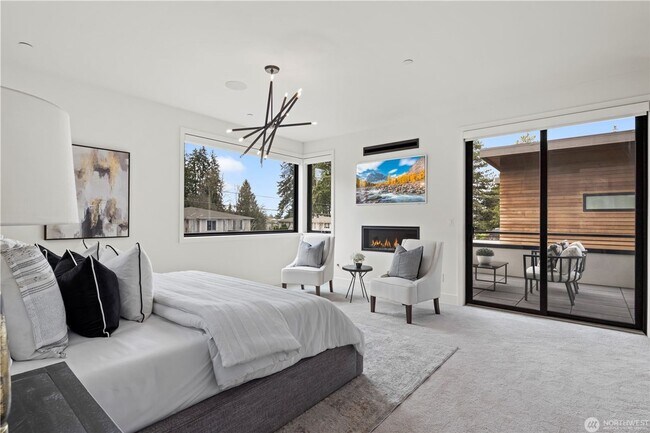 Building Photo - 5bd/4ba Kirkland Home