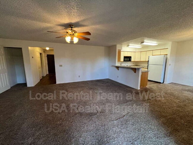 Building Photo - 2721 N Walnut Hills Dr