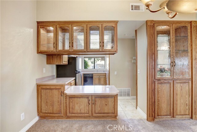 Building Photo - 8024 Valle Vista Dr
