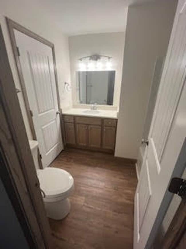 Building Photo - 486 S. Kaser