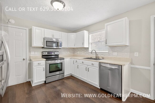 Building Photo - 3016 Pellas Pl