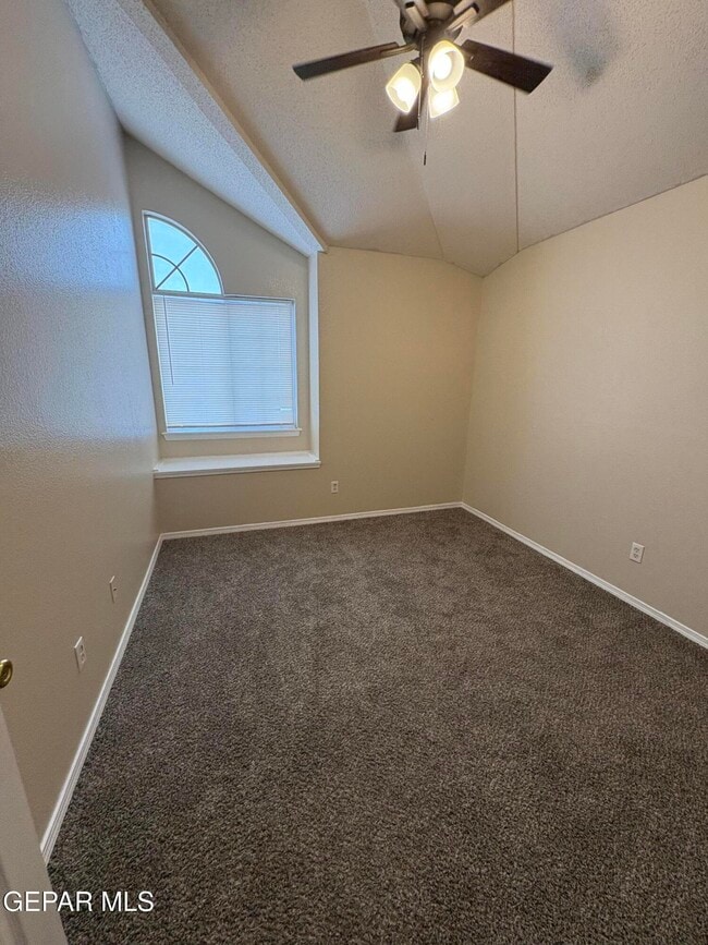 Building Photo - 12625 Tierra Tigre Ave