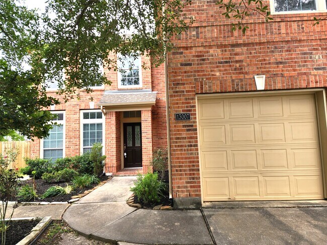 Building Photo - 13007 Balsam Lake Ct
