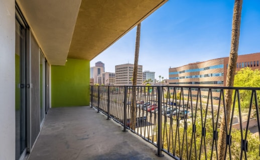 Building Photo - 425 W Paseo Redondo