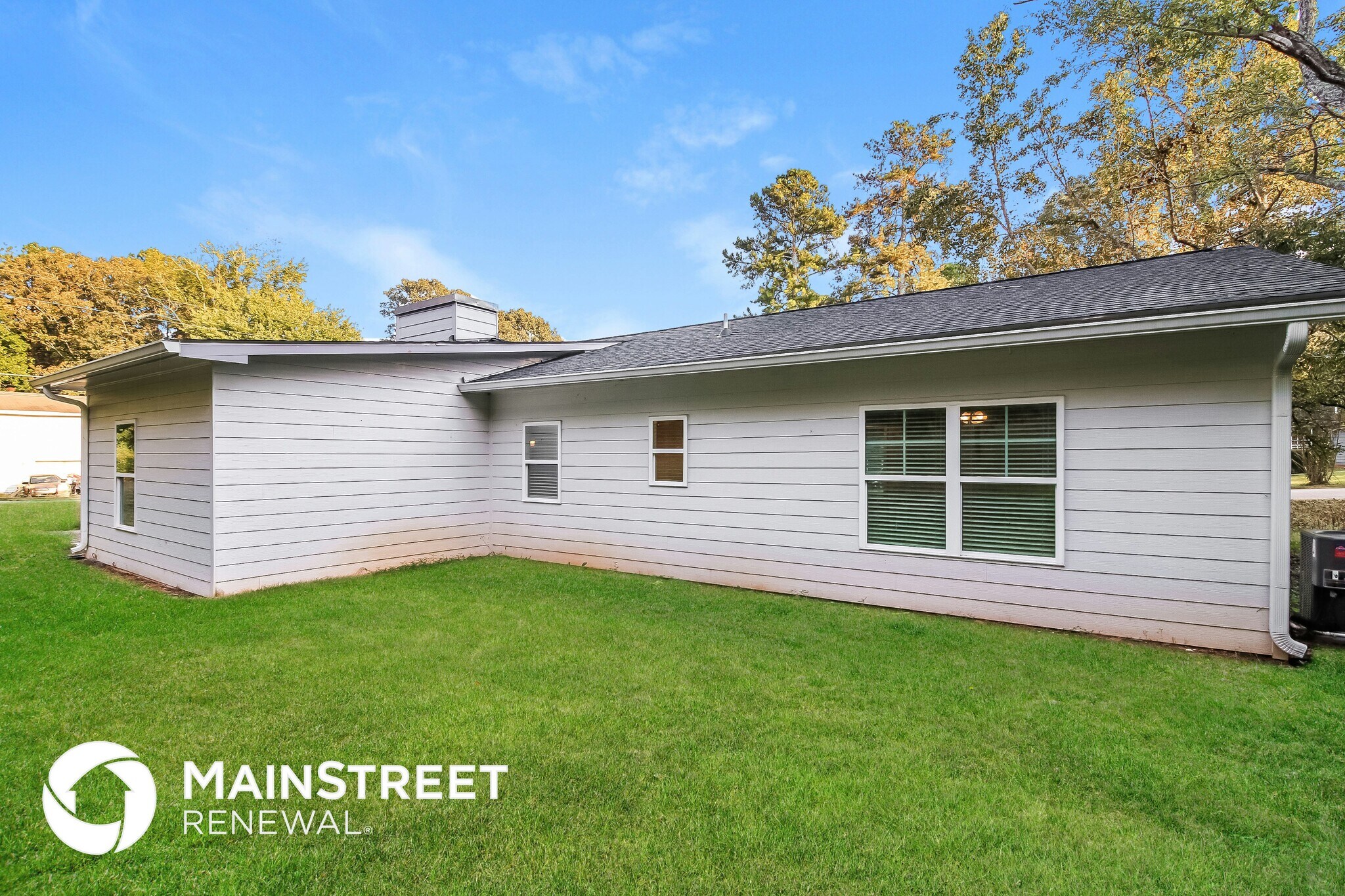 Building Photo - 430 Birch Ln SE