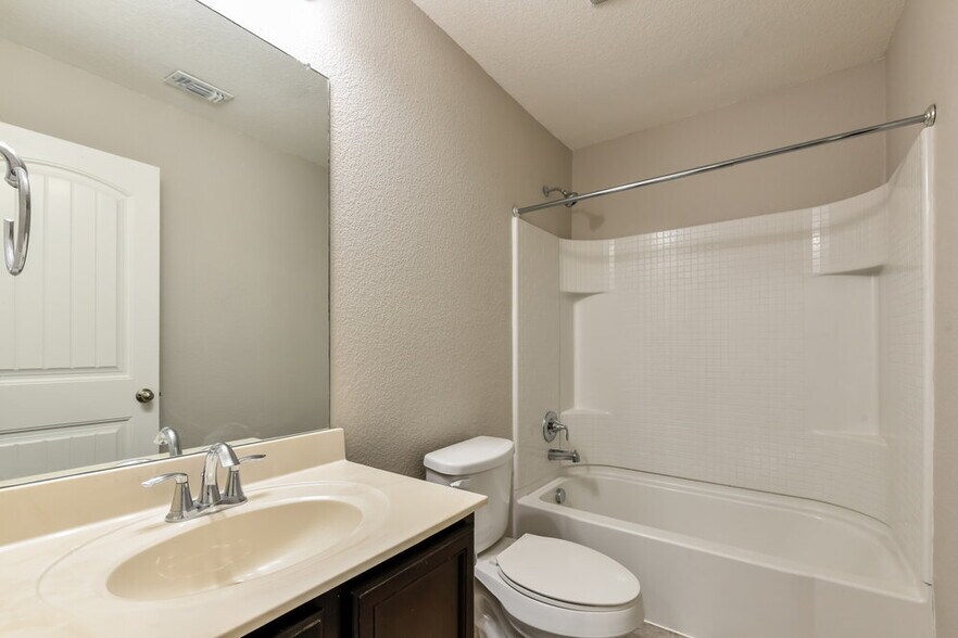 Building Photo - 8225 Spruce Meadows Dr