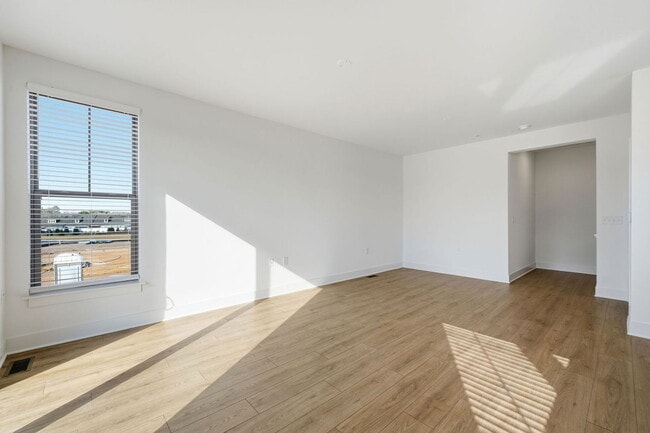 Building Photo - 6911 Cosby Vlg Ter