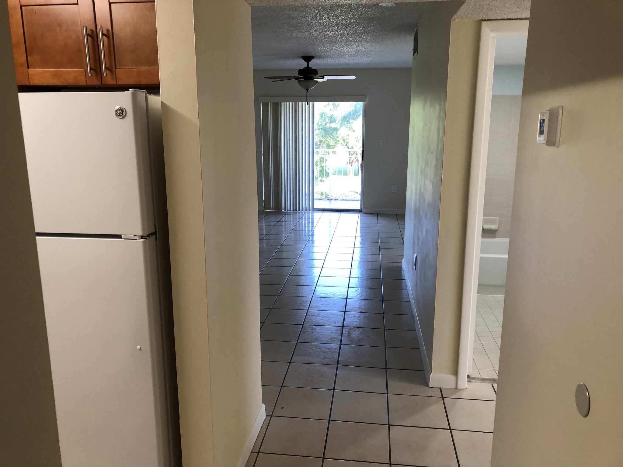 Front entry … - 11311 SW 200th St