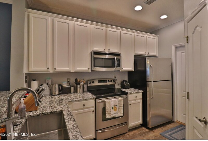 Building Photo - 12267 Black Walnut Ct