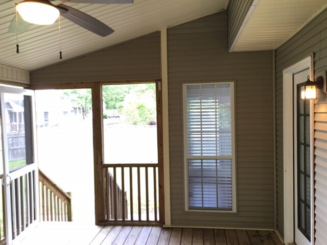 Building Photo - 104 Saddleback Cir