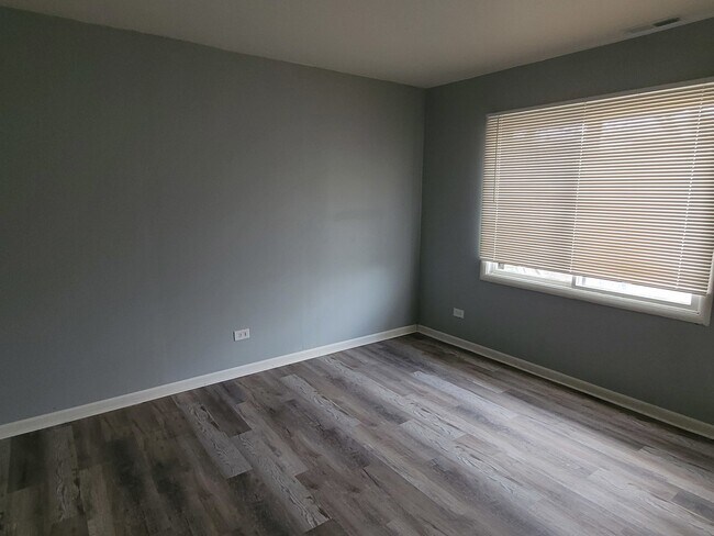 Building Photo - 5704 Tiburon Ct