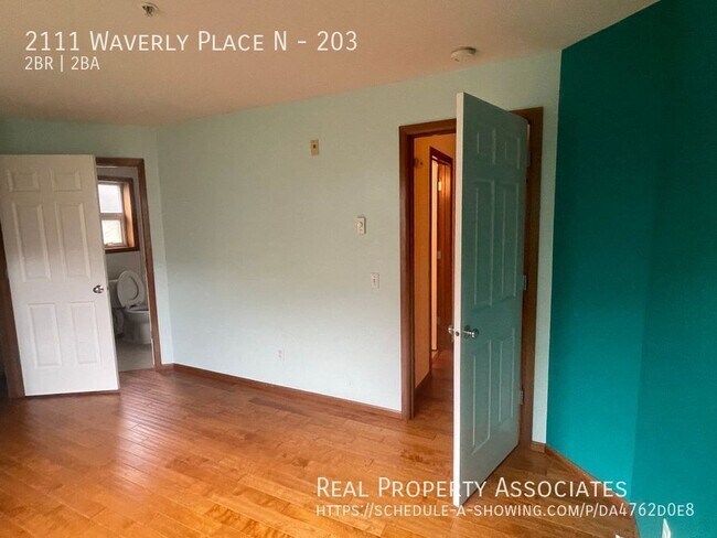 Building Photo - 2111 Waverly Pl N