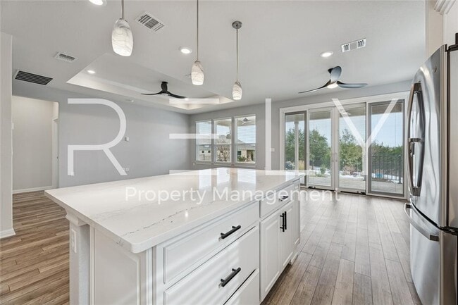 Building Photo - 603 Double Lp St