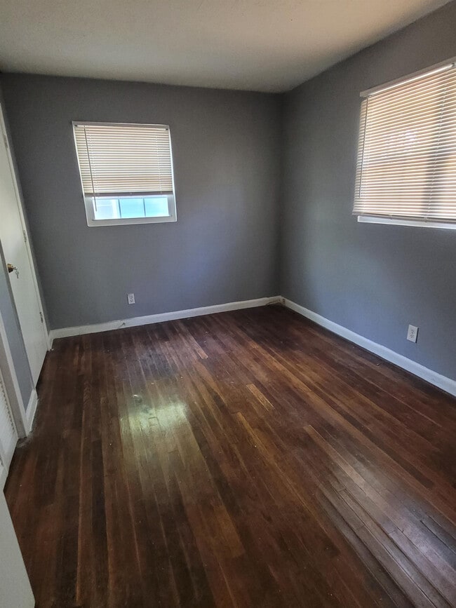 Building Photo - 240 Wadley St NW