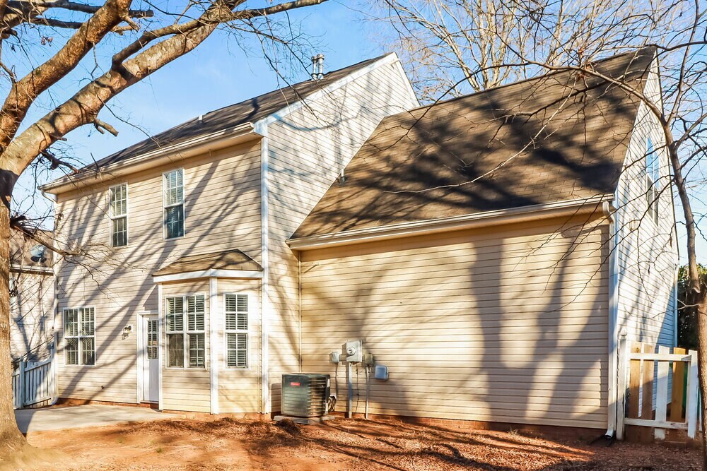 Building Photo - 10005 Brawley Ln