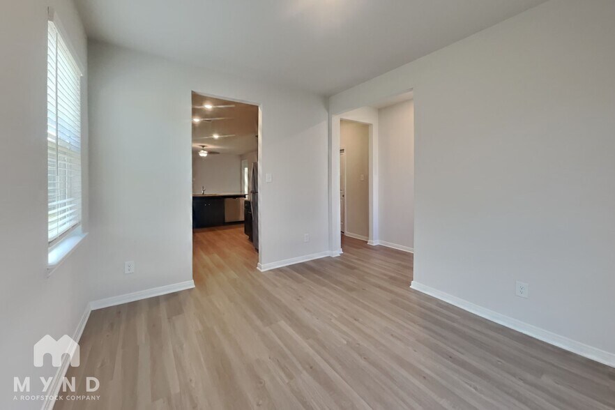 Building Photo - 15526 Caramel Spgs Dr
