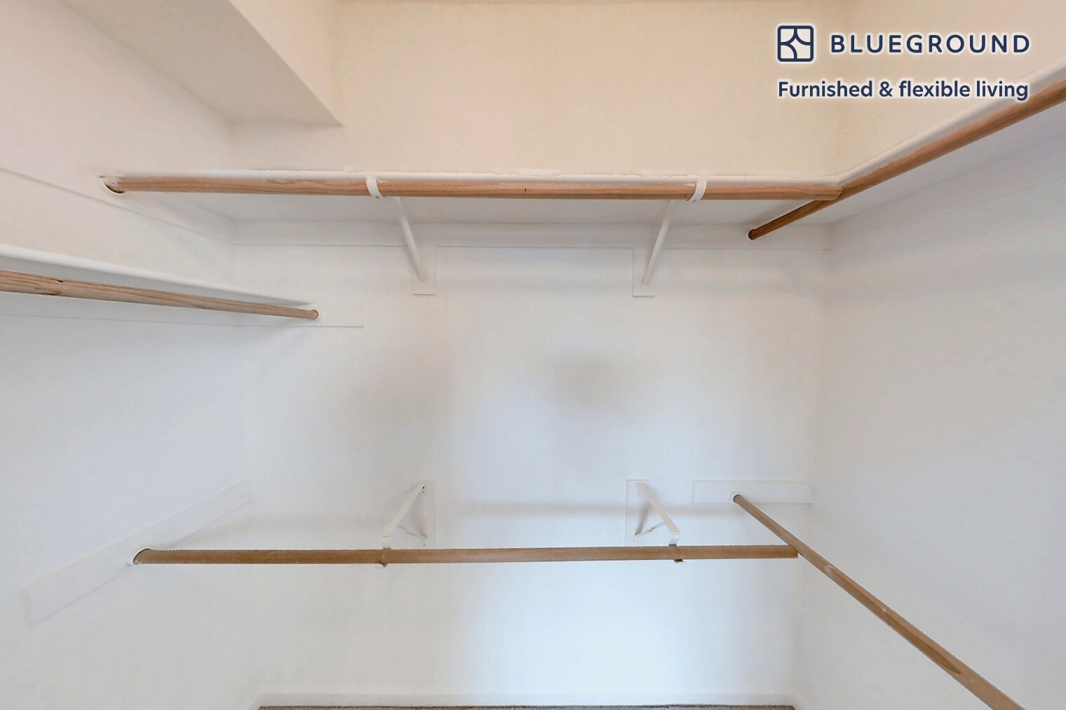 Building Photo - 3200 Rubino Dr