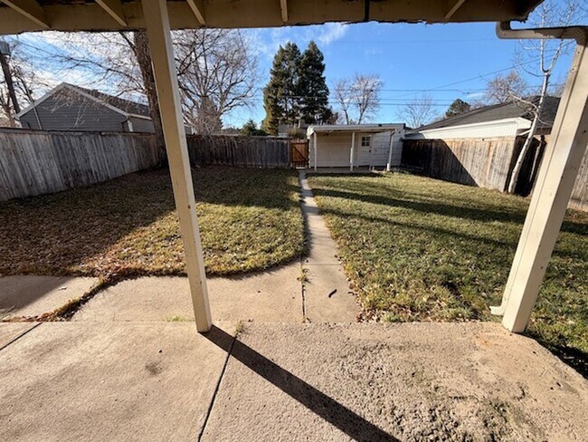 Building Photo - Ideal For Student Housing