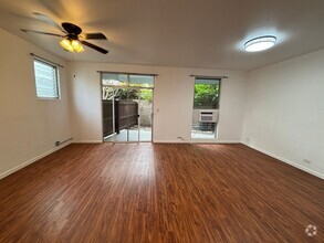 Building Photo - Moiliili - Date St - 3 Bdrm/1.5 Bath/1 Prk...