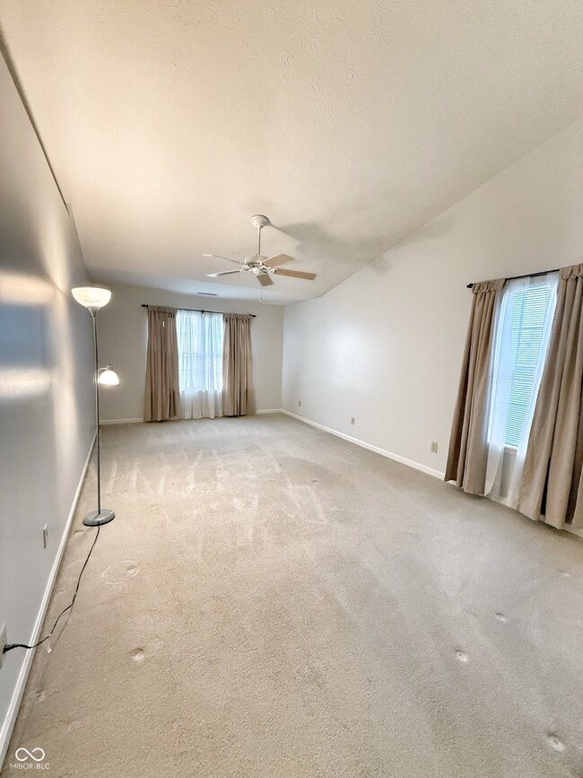 Building Photo - 878 Woodgate Ln