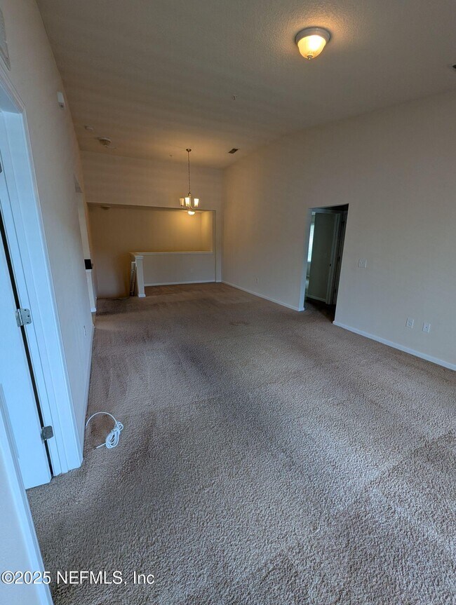 Building Photo - 1622 Golden Lake Loop