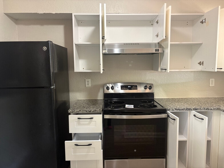 Building Photo - Room in Townhome on Winterbrook Ct NW