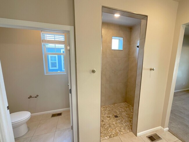 Building Photo - 6706 Golden Briar Ln