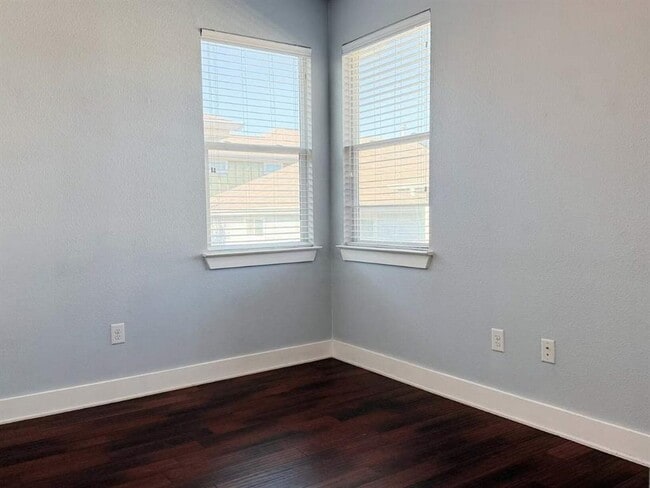 Building Photo - 7208 Lysander Ct