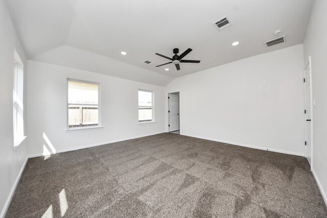 Building Photo - 51 Rd 5214