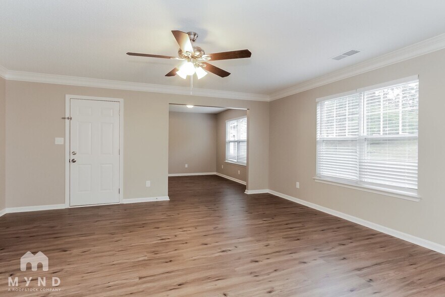 Building Photo - 712 Raindrops Rd