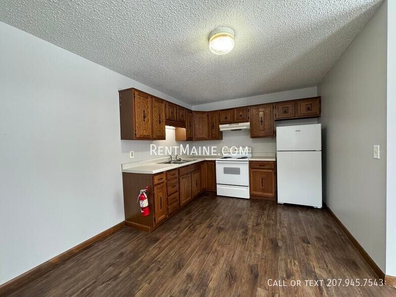 Building Photo - 14 Rancourt Ave