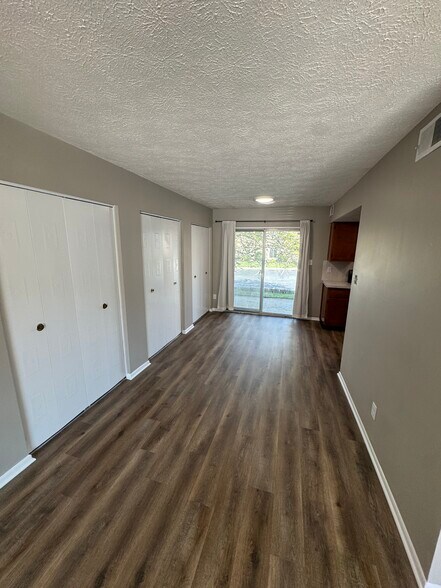 Building Photo - 316 Elmead Ct