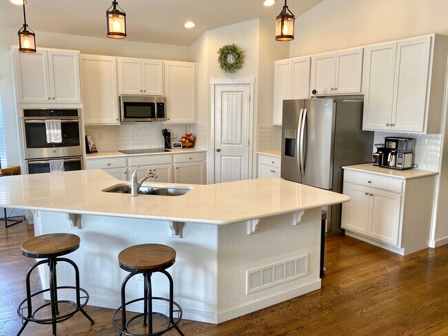 Building Photo - 1686 Derbyshire St