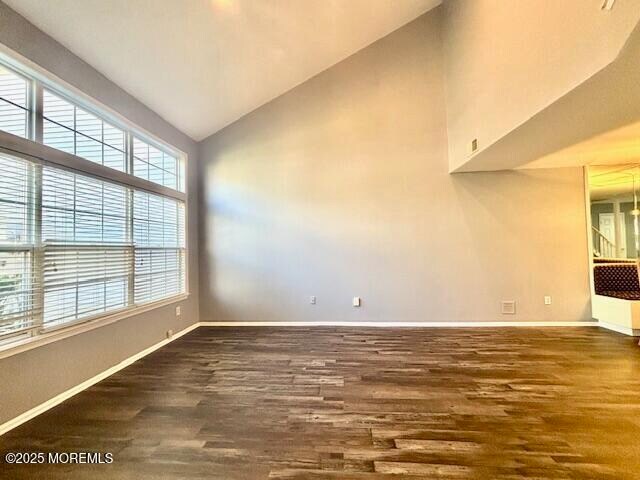 Building Photo - 116 Wellington Ct