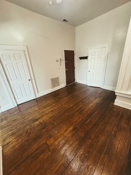 Living Room - 212 W Broad St