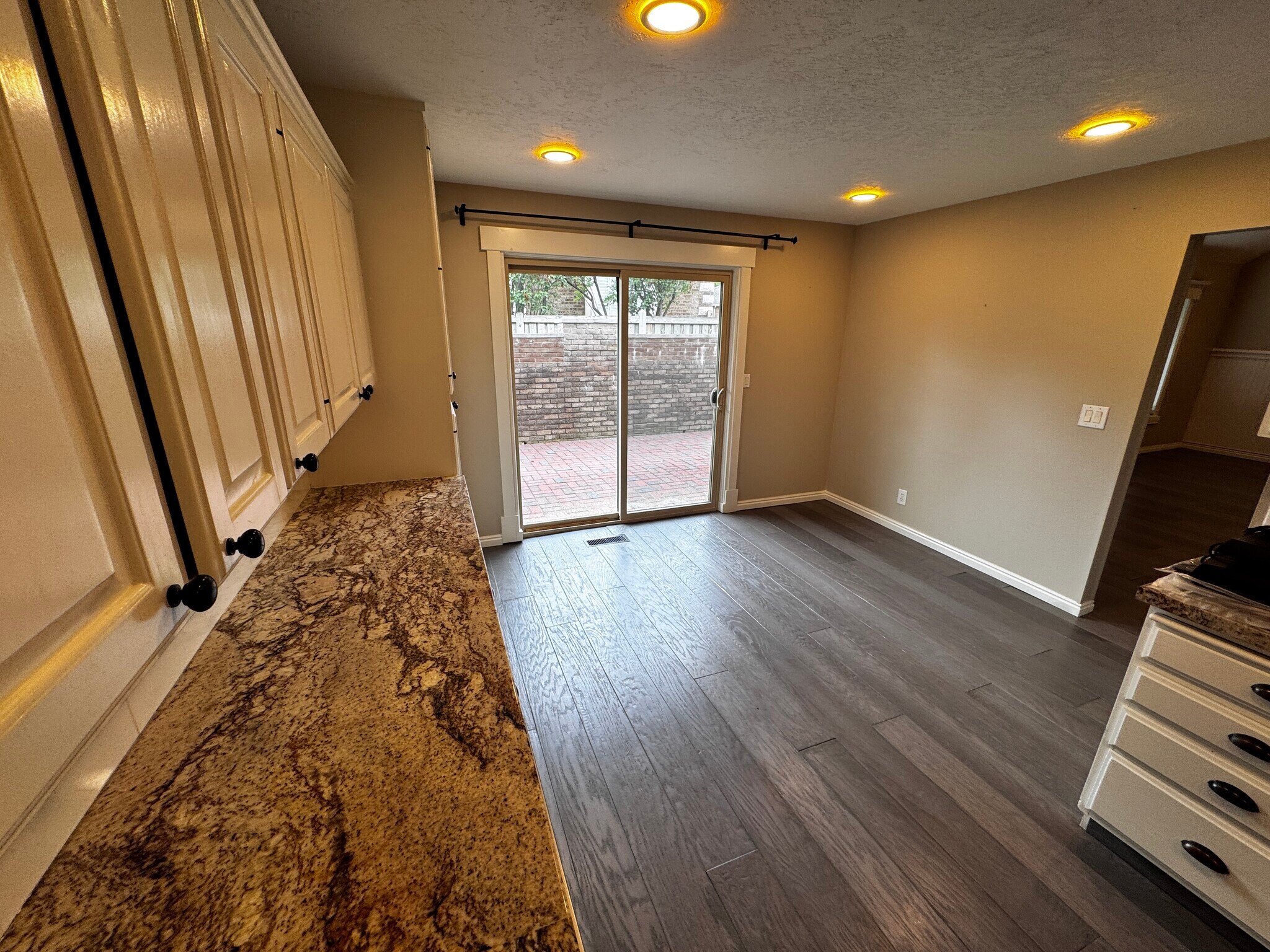 Building Photo - 3445 130 W