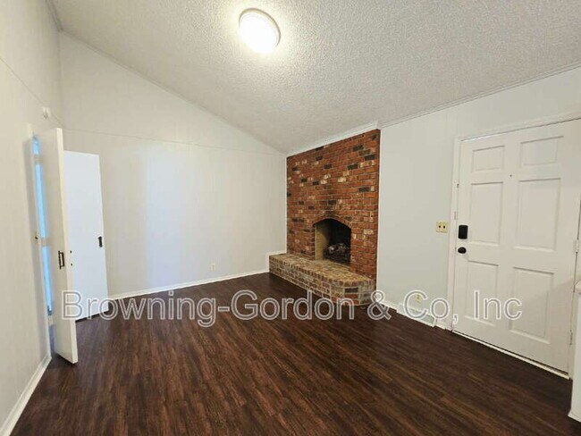 Building Photo - 1147 Duncanwood Dr