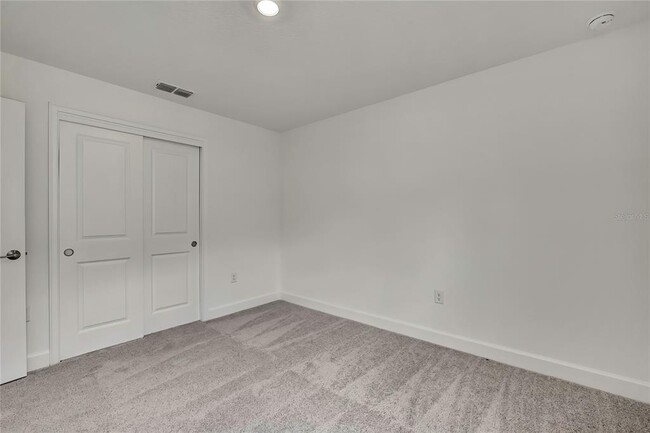 Building Photo - 3390 Dristol Ave