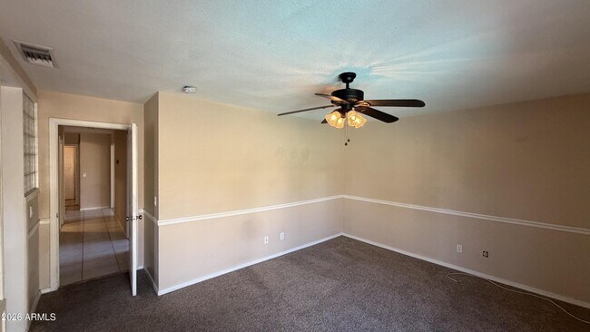 Building Photo - 4624 W Chicago St