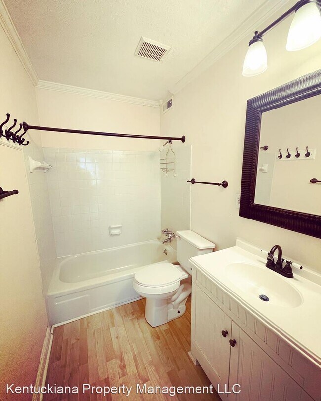 Building Photo - 2 br, 2 bath House - 728 Zorn Avenue Unit 12