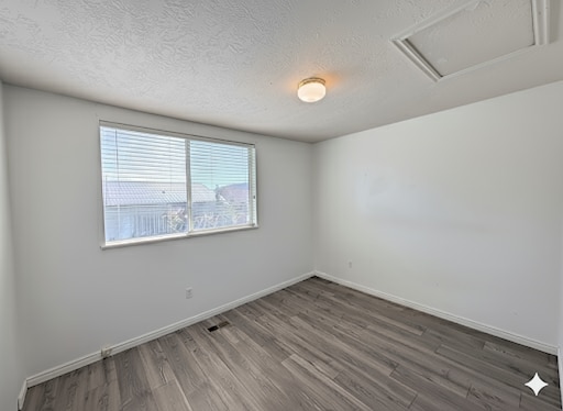 Building Photo - 472 E 350 S St